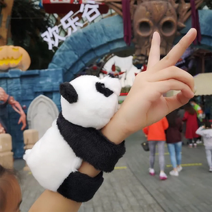 四川可爱手腕手环熊猫啪啪圈手偶手圈趴趴圈毛绒玩具手上手臂娃娃