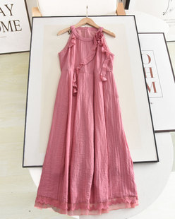 国内dの2024夏时尚(夏时尚)圆领，高级感气质立体玫瑰花蕾丝拼接无袖连衣裙