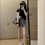 韩系夏装搭配辣妹套装女纯欲风气质黑色短袖上衣亮闪闪短裙两件套