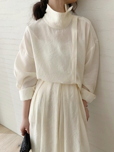 韩国气质优雅褶皱肌理立领长袖衬衫配花苞裙套装