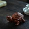 宜兴紫砂茶宠龟摆件，雕塑茶具朱泥，大红袍乌龟茶具配件装饰可养