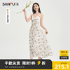 三福新中式复古连衣裙，2024夏季褶皱收腰蝴蝶花朵，吊带裙子女485011