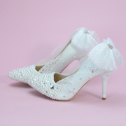 婚鞋白色尖头公主蕾丝白色，蝴蝶结水钻珍珠婚纱拍照细跟高跟鞋