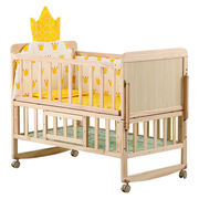 宝宝床实木环保无漆圆弧婴儿床，新生儿bb摇篮可拼接可变书桌