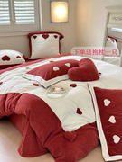 家纺浪漫婚庆保暖牛奶绒，四件套秋冬季爱心毛巾绣被套床上用品