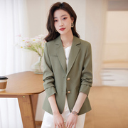 绿色职业小西装外套女小个子，短款2023春季气质韩版休闲小西服