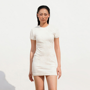 越南小众品牌datt2024年春夏，简约纯色肌理，感玫瑰印花连衣裙