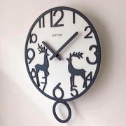 北欧现代鹿挂钟个性创意艺术，时尚木质钟表客厅家用静音简约挂墙钟