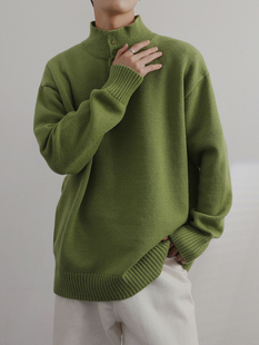 2023秋冬季纽扣设计感半高领针织衫韩版潮流果绿色毛衣男宽松