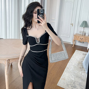 重工设计感镶钻裹胸方领修身显瘦法式连衣裙女性感开叉小黑裙9627