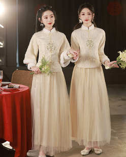 加绒伴娘服2024香槟色款，新中式姐妹团显瘦高级秀禾服中国风复