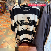 香港迪士尼乐园 米奇黑白条纹卡通情侣装 成人短袖宽松 T恤