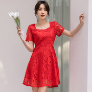 2022夏季方(夏季方)领蕾丝连衣裙小个子红色，伴娘礼服裙收腰显瘦a字裙