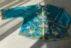 中国风复古新中式湖蓝色真丝手工，苏绣藤蔓小黄鸭，圆领旗袍外套百搭