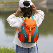 户外儿童双肩包女超(包女超)轻便大容量休闲登山包小学生，旅行春游小背包男