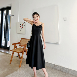 夏天法式黑色吊带连衣裙2024女春秋长款质感高级气质显瘦长裙