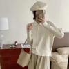 秋冬娃娃毛衣女长袖温柔2023白色设计感小众开衫针织上衣