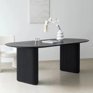 北欧简约黑色橡木餐桌家用全实木椭圆形客厅饭桌设计师原木工作台