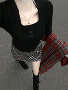气质软糯针织开衫女秋季长袖修身黑色，毛衣甜美系穿搭绝美短款上衣