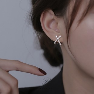 X字母耳钉2022年潮小众设计感高级耳环女精致气质轻奢耳饰夏