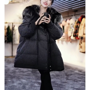 2023年冬季韩版中长款黑色大毛领，白鸭绒(白鸭绒，)保暖加厚羽绒服外套女