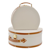 现代风格样板间衣帽间设计感装饰品半圆形整理收纳皮革木盒手提箱