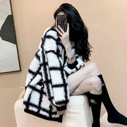 1970法式黑白小香名媛风，外套女装秋冬洋气，加厚保暖羊羔绒大衣