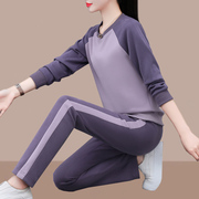 休闲运动服套装女春秋2024中年女士紫色圆领卫衣春装两件套装
