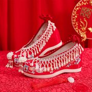 春秋季秀禾结婚鞋高低跟流苏，红色翘头古装，绣花汉服婚鞋坡跟小个子