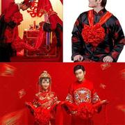 中式婚礼新郎胸花大红花绸缎，红色绣球颁奖表彰花球，结婚手牵引花