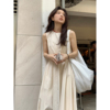 oooinkk夏日白栀韩系圆领，无袖抽褶大摆背心，裙肌理感连衣裙