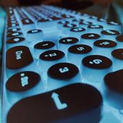 赛博极地冰蓝电脑笔记本静音键盘静音呼吸灯薄膜无声电容朋克冰块