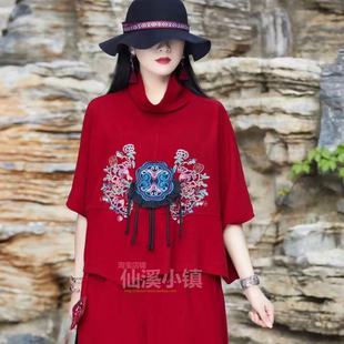 民族风秋季绣花雪尼尔，t恤妈妈装大码文艺国风，蝙蝠袖红色上衣