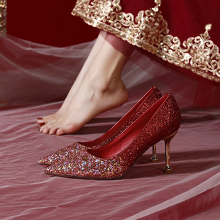 红色婚鞋女中式秀禾水晶鞋新娘鞋2024春夏浅口宴会性感高跟鞋