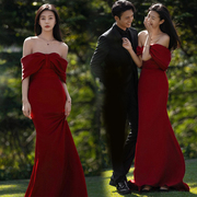 户外婚纱影楼主题无袖鱼尾摄影礼服复古服装韩版红色收腰拖尾