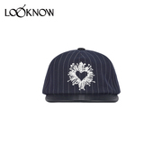 WE11DONE设计师品牌LOOKNOW海军蓝心形刺绣条纹棒球帽女