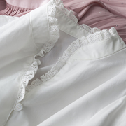 别致设计感法式花边小立领，拼接中古衬衫重工，镂空蕾丝灯笼袖白衬衣