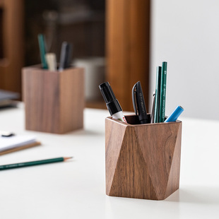 黑胡桃木质笔筒创意实木收纳盒办公室，个性桌面摆件现代简约学生用
