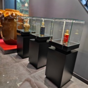 木制白酒展示柜黄金珠宝玉石玻璃，柜台博物馆古董，首饰陈列柜手办架