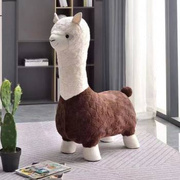 网红羊驼坐凳动物凳子，长颈鹿座椅儿童沙发毛绒，客厅摆件落地b