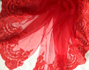 大红色头纱裙摆袖子车骨花边，辅料婚纱礼服花边裙子蕾丝布料面料