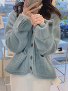 秋冬季女装浣熊绒软糯奶蓝色，毛衣v领法式高级感洋气针织开衫外套