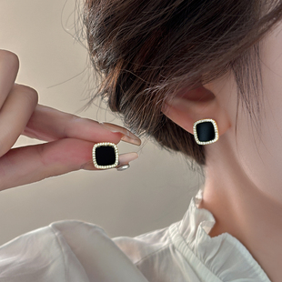 轻奢镶钻黑色方形耳钉女纯银小众设计感耳环2024高级耳饰