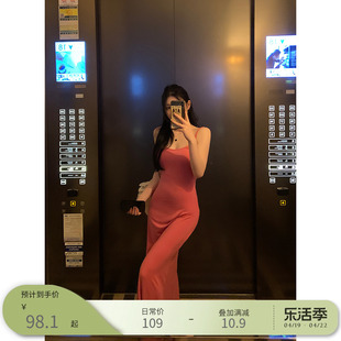 王少女(王少女)的店粉色吊带，连衣裙早春夏季简约高级感纯欲辣妹修身长裙子