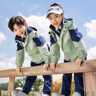 班服小学生校服冲锋衣三件套春秋装，儿童学院风套装冬季幼儿园园服