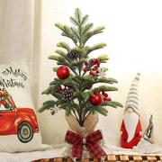 圣诞装饰节树品迷你摆件桌面布置场景，pe花环门北欧橱窗风酒店