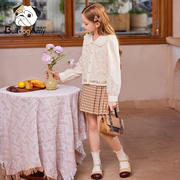 女童米色衬衫2023秋装儿童甜美镂空钩花娃娃领长袖上衣小女孩