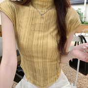 黄色半高领无袖背心t恤女夏季2024设计感褶皱短款不规则上衣