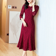 酒红礼服蕾丝连衣裙女2025春秋新款喜妈妈婚宴装高档气质鱼尾裙子