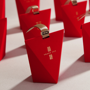 2024结婚喜糖盒子创意，红色婚礼中国风高级感新中式喜糖果袋
